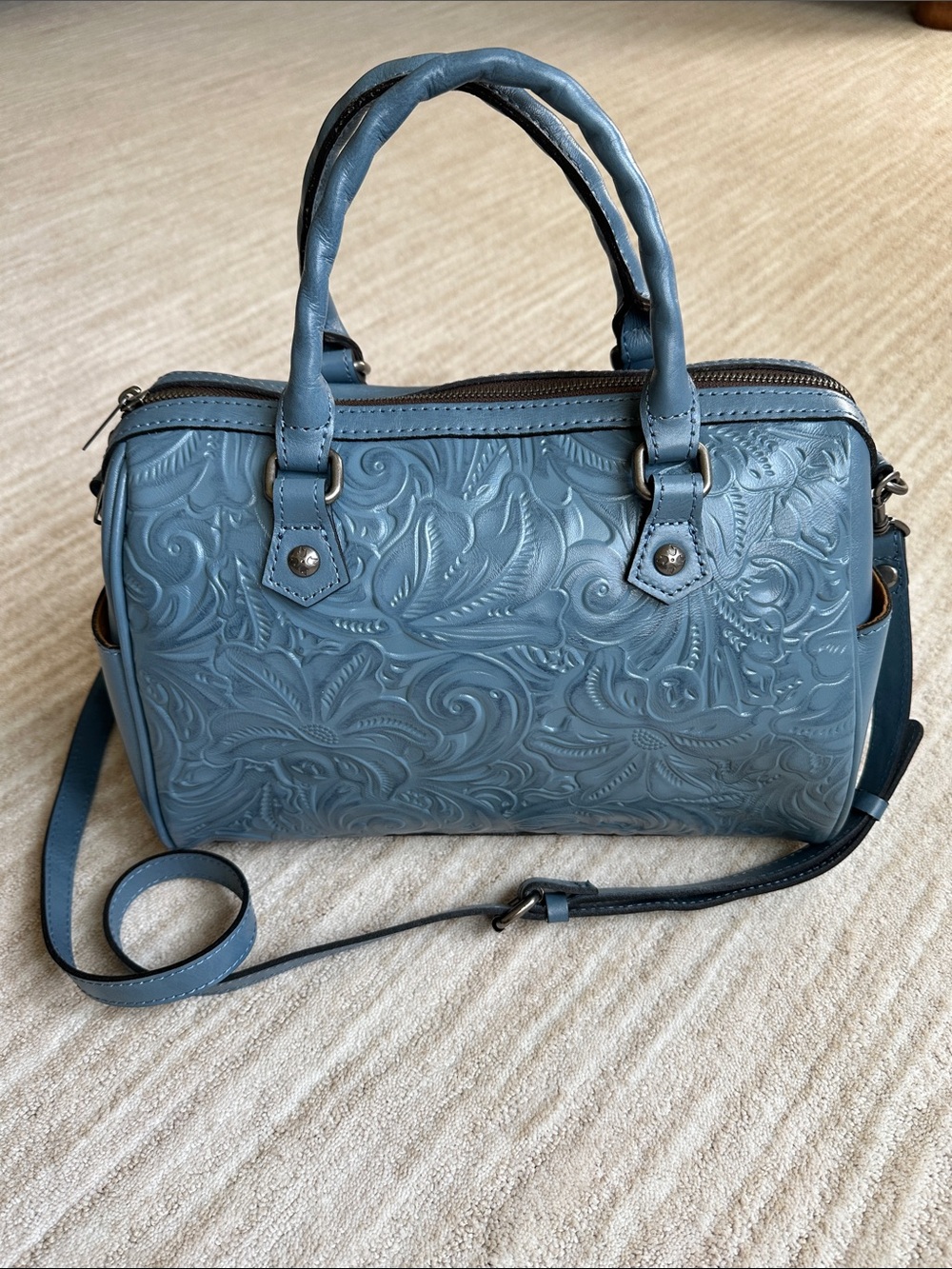 Like New Patricia Nash SKYE Leather HTF Safflower Blue Tooled Embossed Satchel - Picture 5 of 17